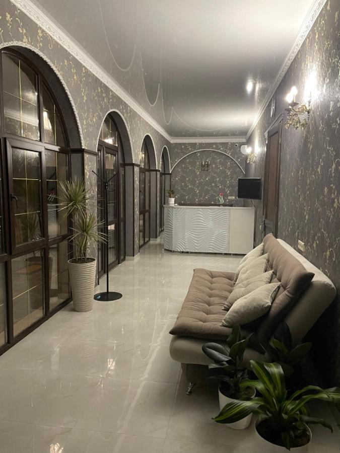 Hotel Black Sea Сухумі Екстер'єр фото