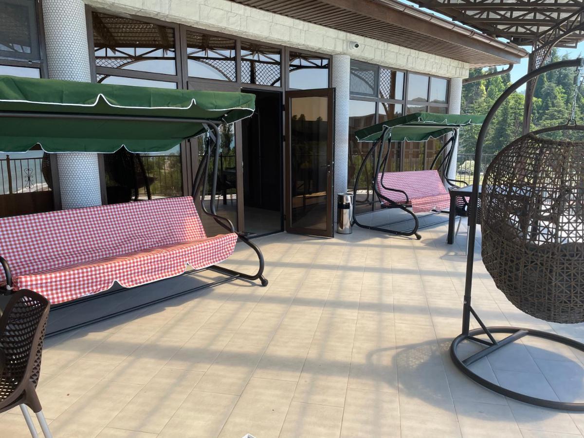 Hotel Black Sea Сухумі Екстер'єр фото